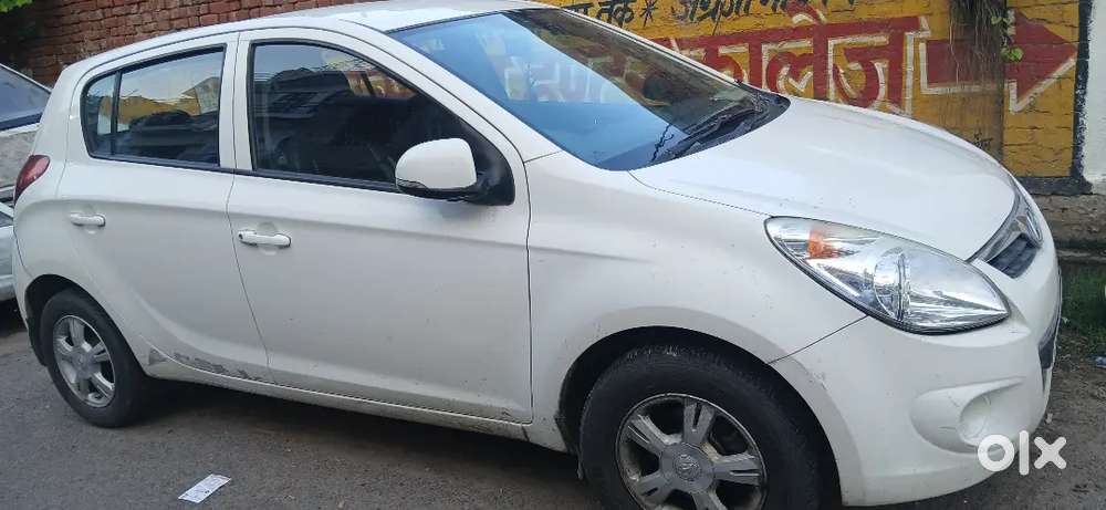 Hyundai I20 Sportz 2011