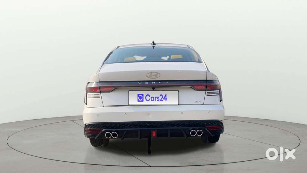 Hyundai Verna 1.5 Mpi Mt Sx (o), 2024, Petrol