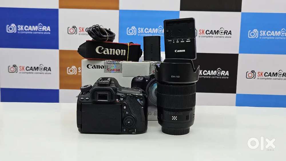 Canon EOS 80D with 18-135mm IS USM Lens – Versatile DSLR Kit SK03