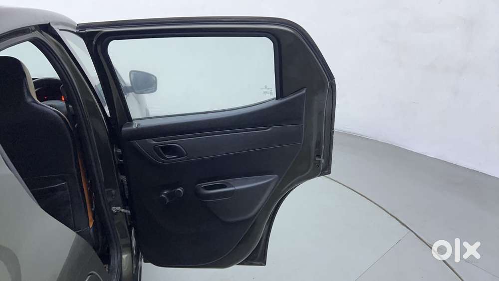 Renault Kwid 1.0 Rxt Amt, 2017, Petrol