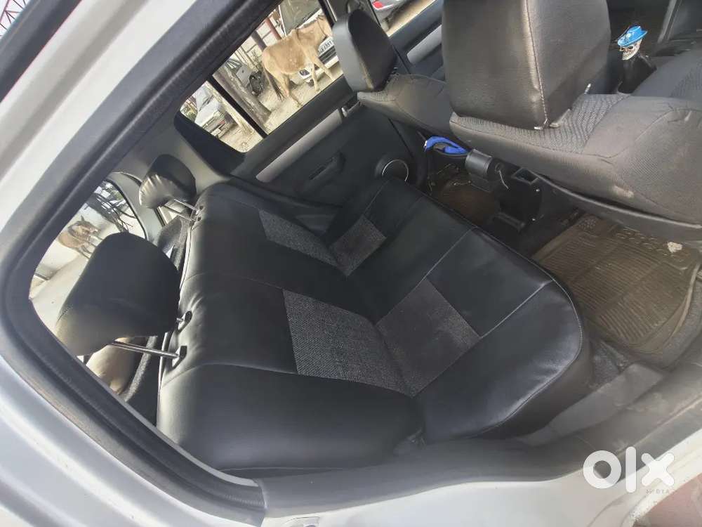 Maruti Suzuki Swift 2010