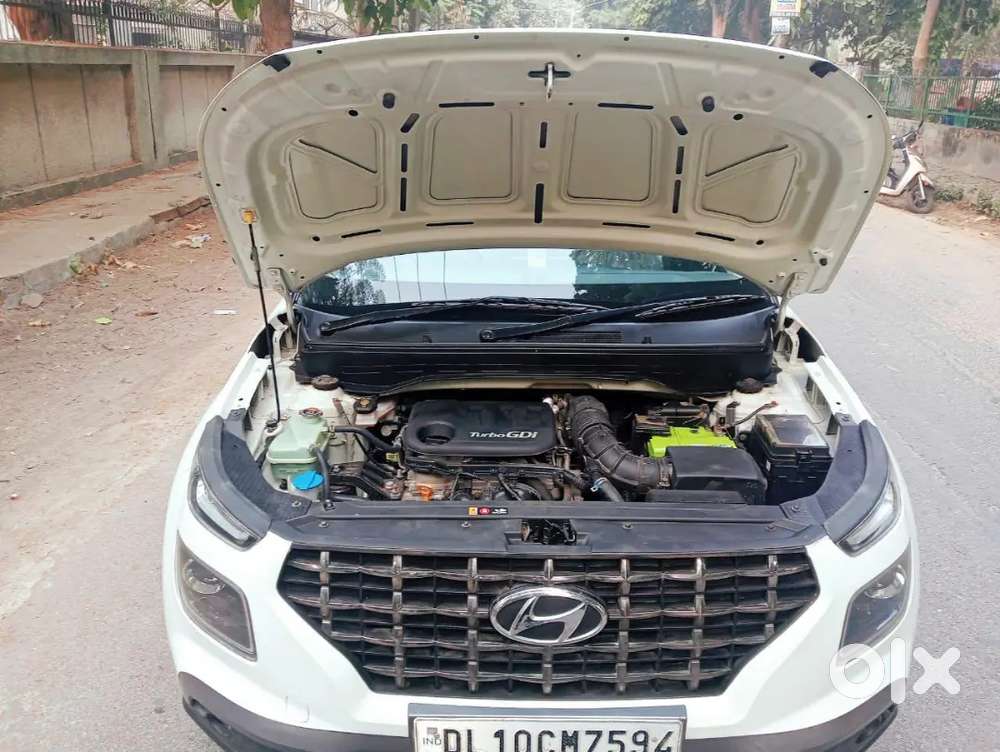 Hyundai Venue 2019 Petrol 45000 Km Driven
