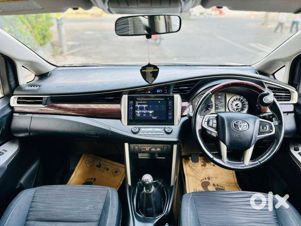 Toyota Innova Crysta 2.4 V, 2016, Diesel