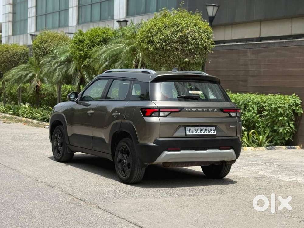 Maruti Suzuki Brezza 1.5 Zxi At Smart Hybrid, 2023, Petrol