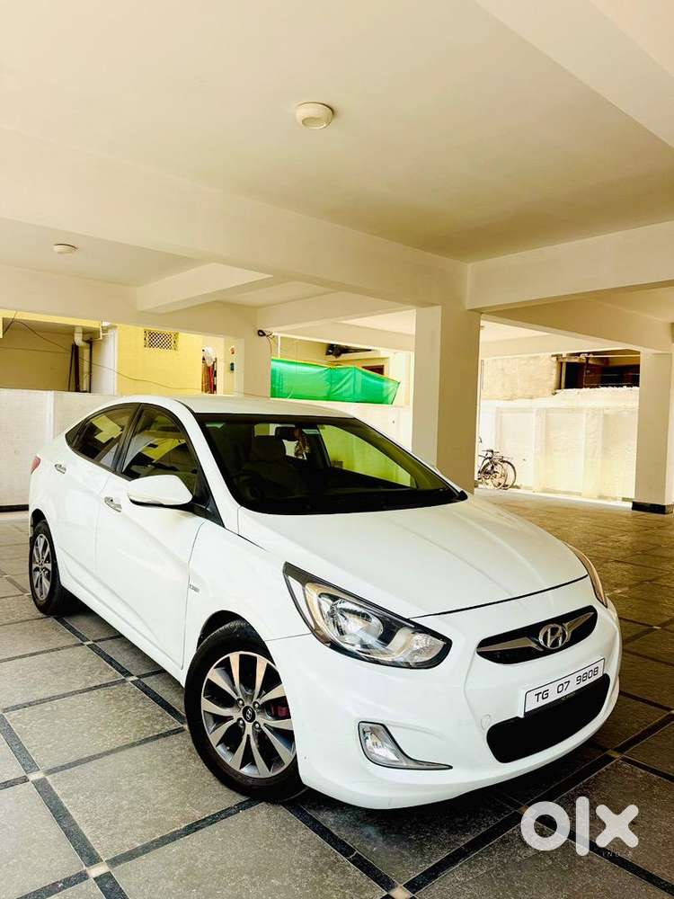 Hyundai Verna Sx(0) Full Top End 6 Airbags With Good Condition