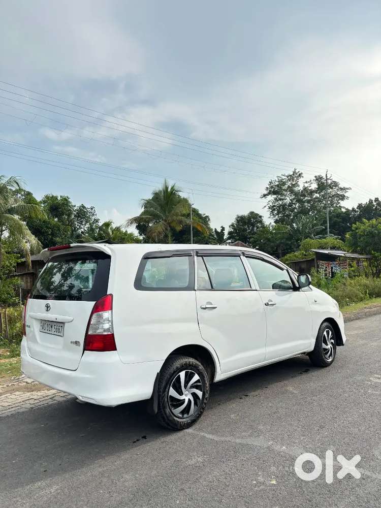 Toyota Innova 2.5g Diesel 2011