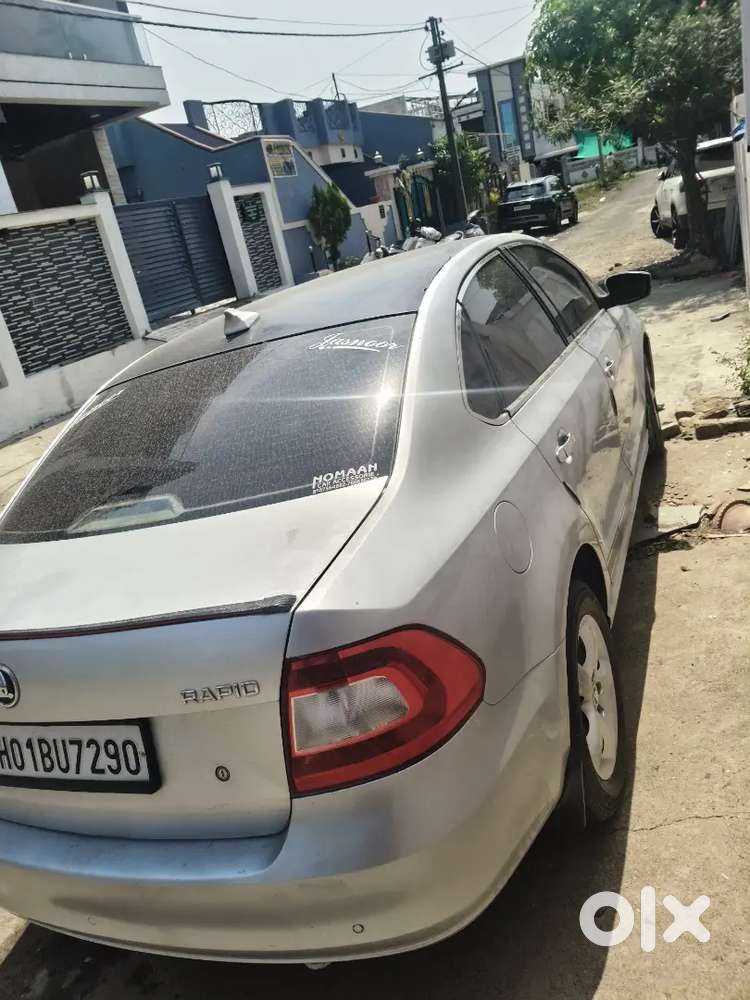 Skoda Rapid 2014 Petrol 76000 Km Driven