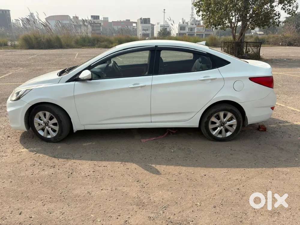 Hyundai Verna 1.6 Vtvt 2012