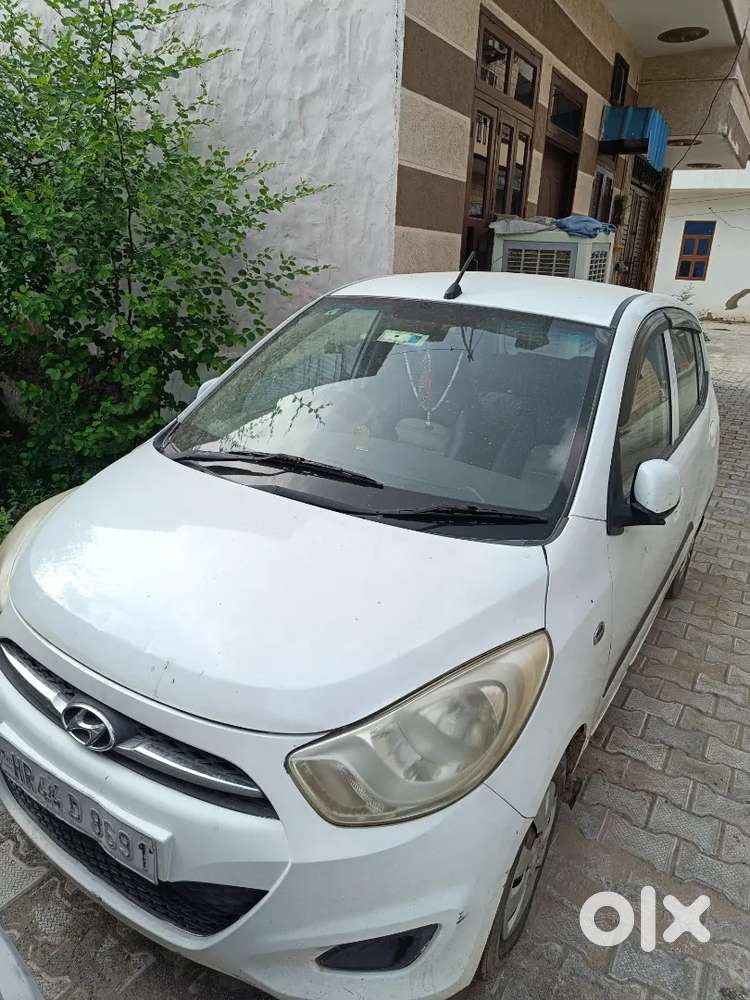 Hyundai I10 ,2011 Model , Petrol+cng, Good Condition