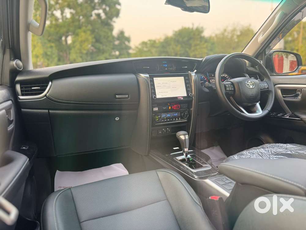 Toyota Fortuner 4x2 At 2.7 Petrol, 2026, Petrol