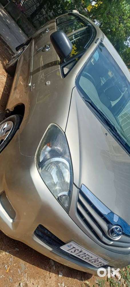 Toyota Innova 2.5 G (diesel) 7 Seater, 2011, Diesel