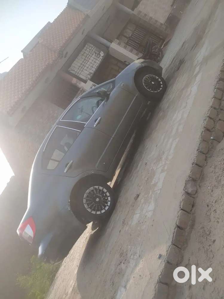 Maruti Suzuki Sx4 2009 Lpg 140000 Km Driven