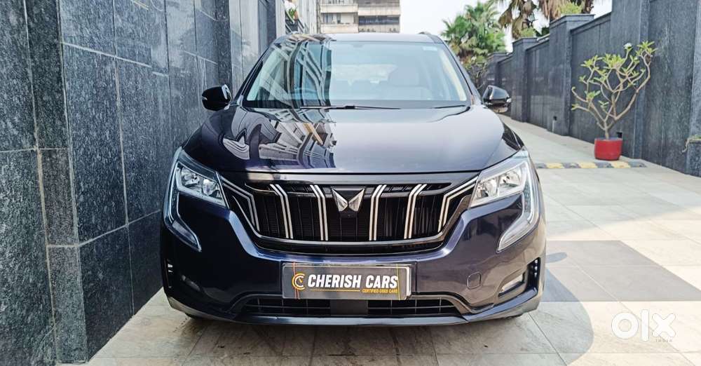 Mahindra Xuv700 2.0 Mx Petrol Mt 5 Str, 2024, Petrol