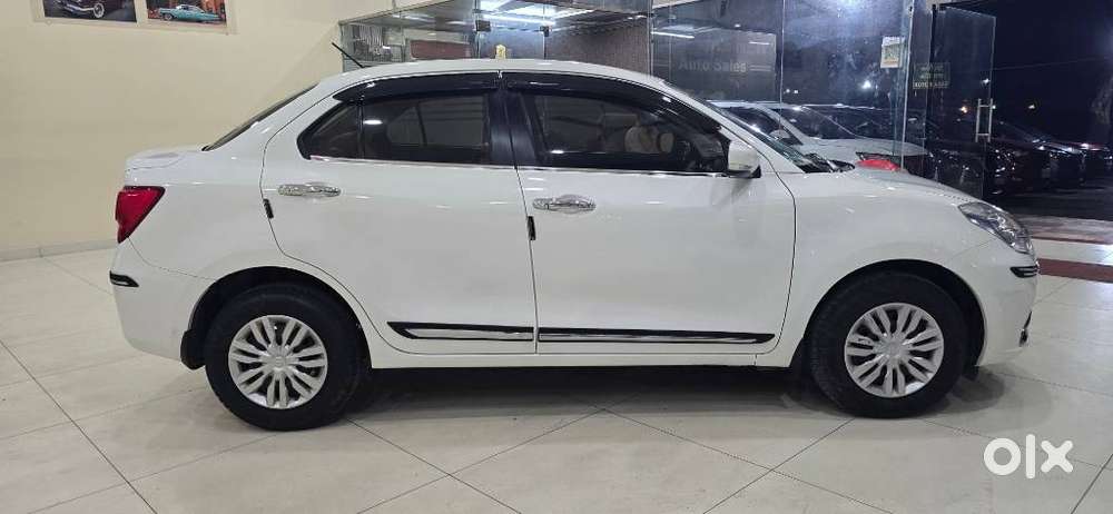 Maruti Suzuki Swift Dzire 1.3 Vxi, 2022, Petrol