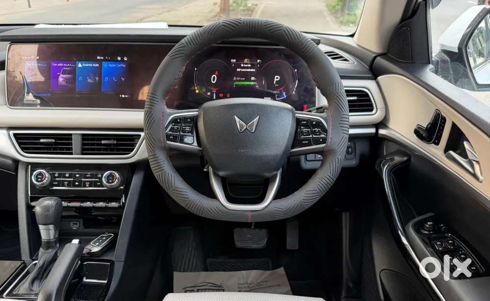 Mahindra Xuv700 2.2 Ax 7 Diesel At Luxury Pack Str, 2022, Diesel