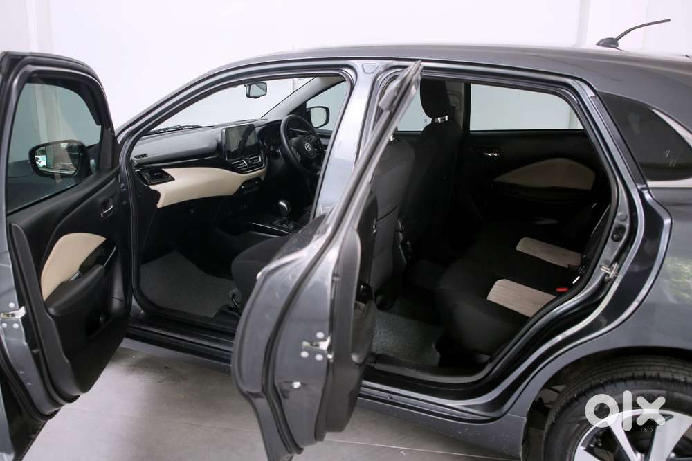 Toyota Glanza 1.2 V Amt, 2023, Petrol