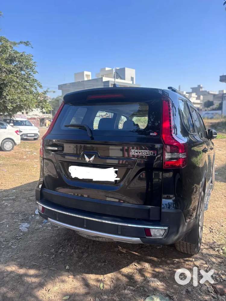 Scorpio N Z8 At Single Hand Driven