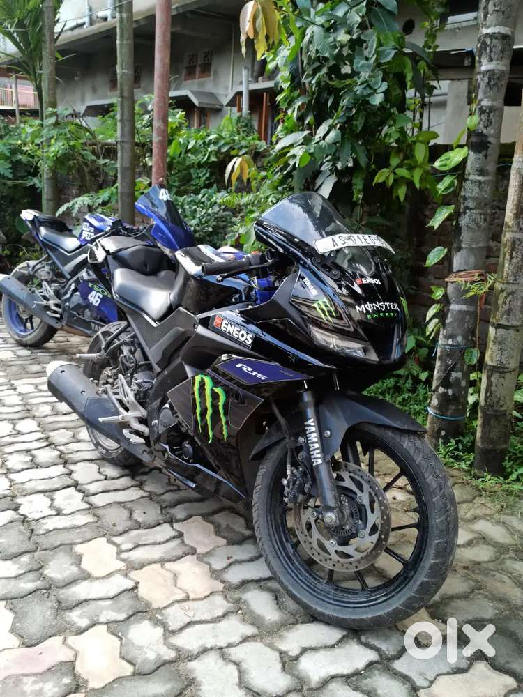 R15 Bike R15 V3 Monster On Road Price Ex Showroom On Road Price Of