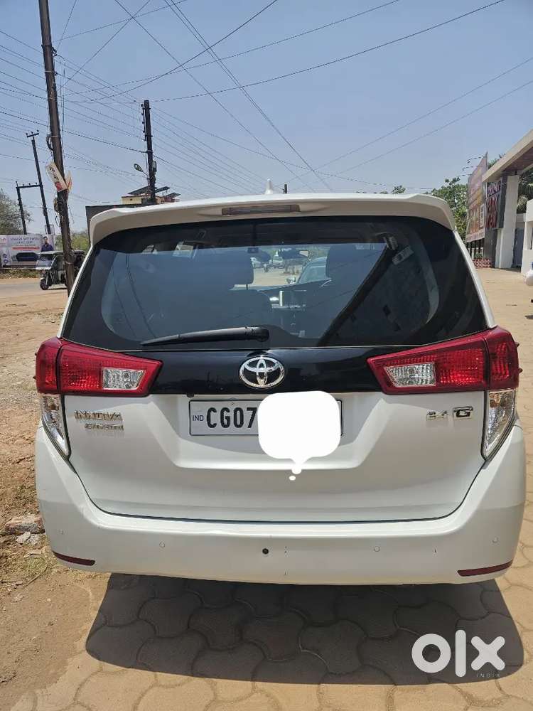 Toyota Innova Crysta 2024