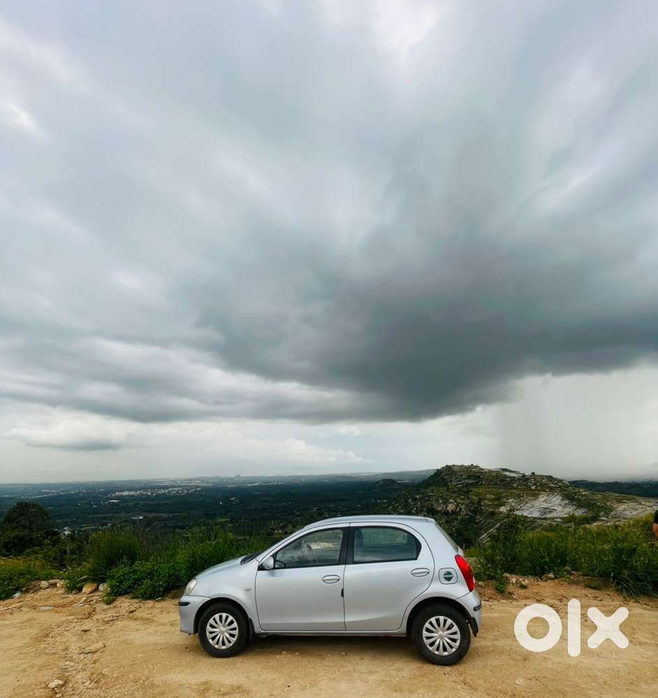 Toyota Etios Liva 2013 Petrol Well Maintained