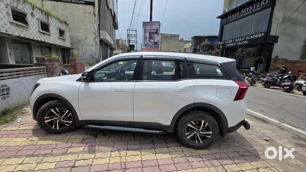 Mahindra Xuv700 2022 Petrol