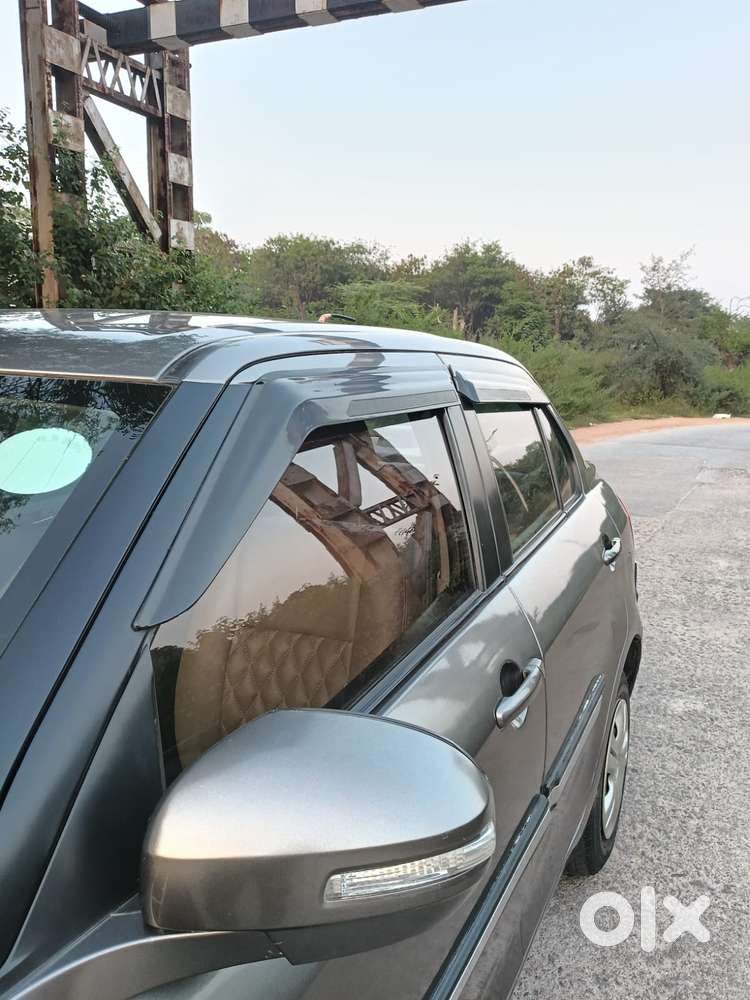 Maruti Suzuki Swift Dzire Amt Vxi, 2016, Petrol