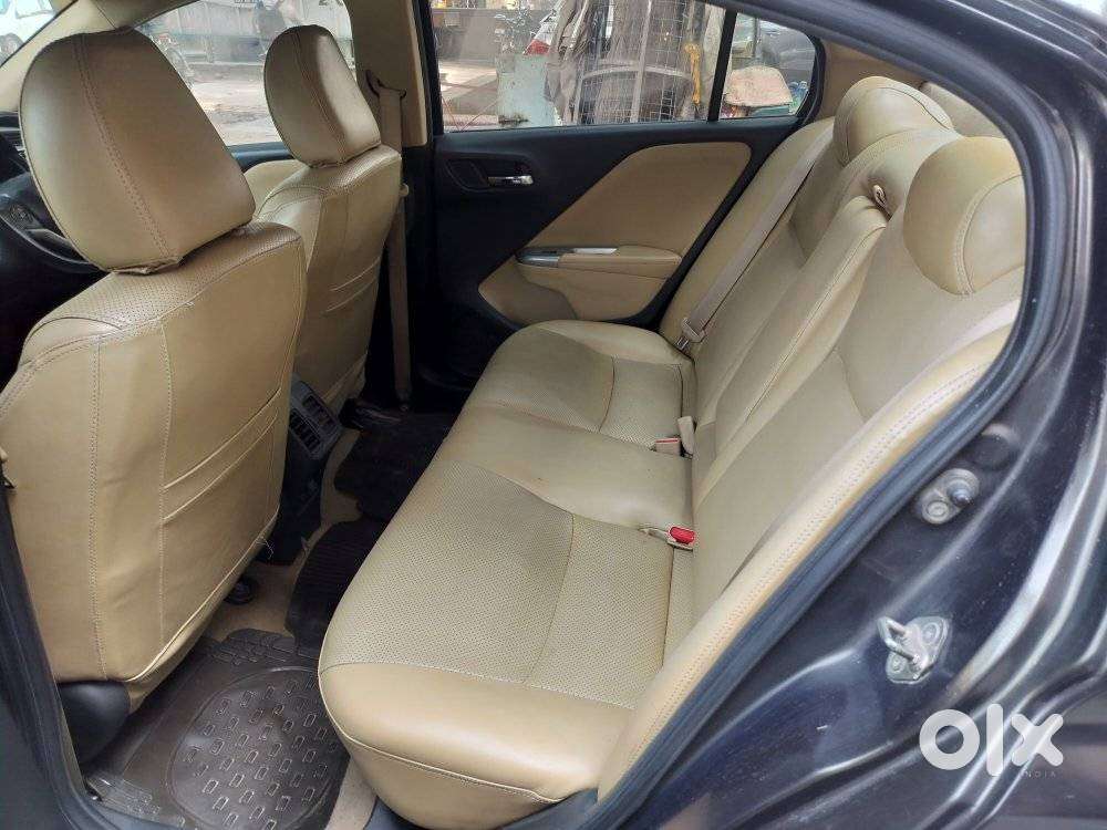 Honda City V At Sunroof I-vtec, 2015, Petrol