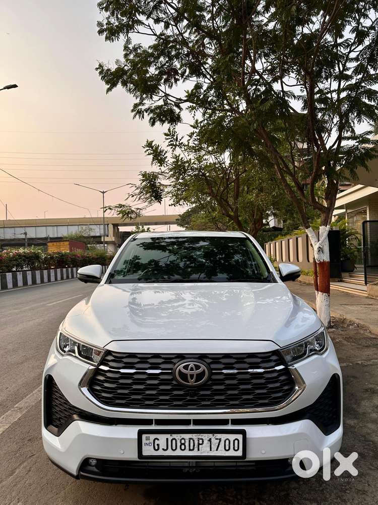 Toyota Innova Hycross 2.0 Vx Hybrid 8 Str, 2025, Cng & Hybrids