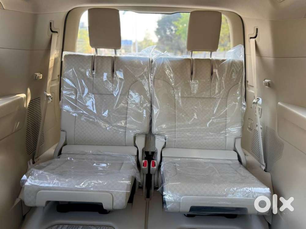 Toyota Land Cruiser Zx Petrol, 2025, Petrol