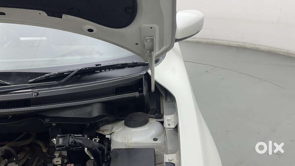 Maruti Suzuki Swift Vvt Vxi, 2022, Petrol