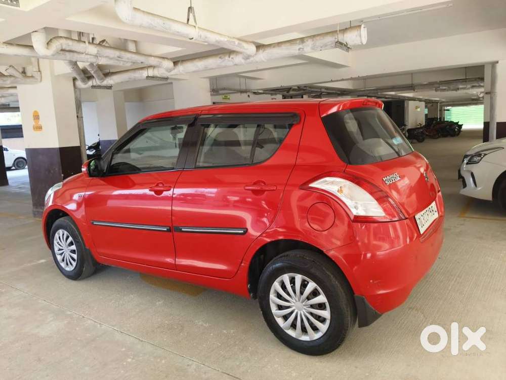 Maruti Suzuki Swift Vxi 1.2 Abs Bs-iv, 2015, Petrol