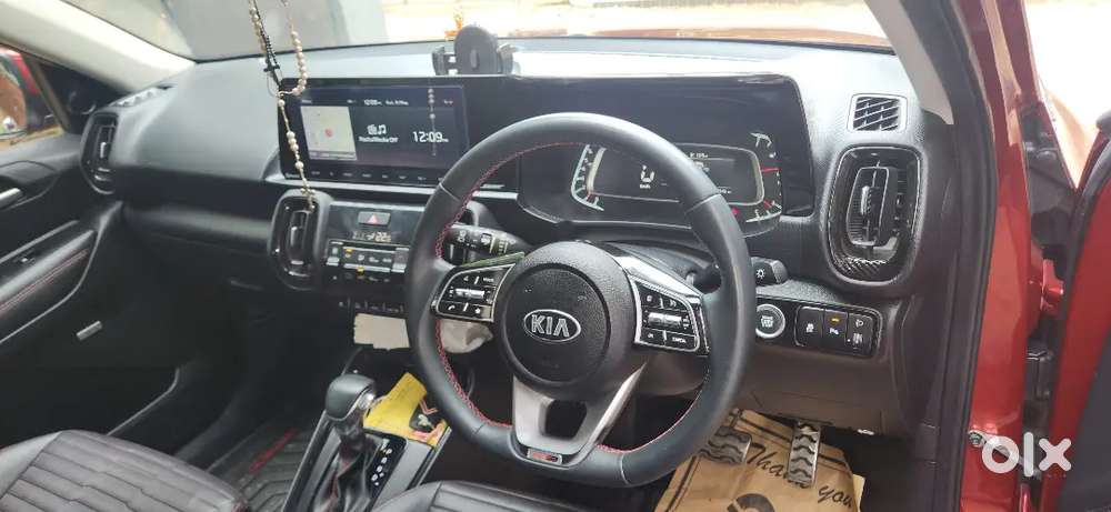 Doctor Owned Kia Sonet Full Option Petrol Automatic