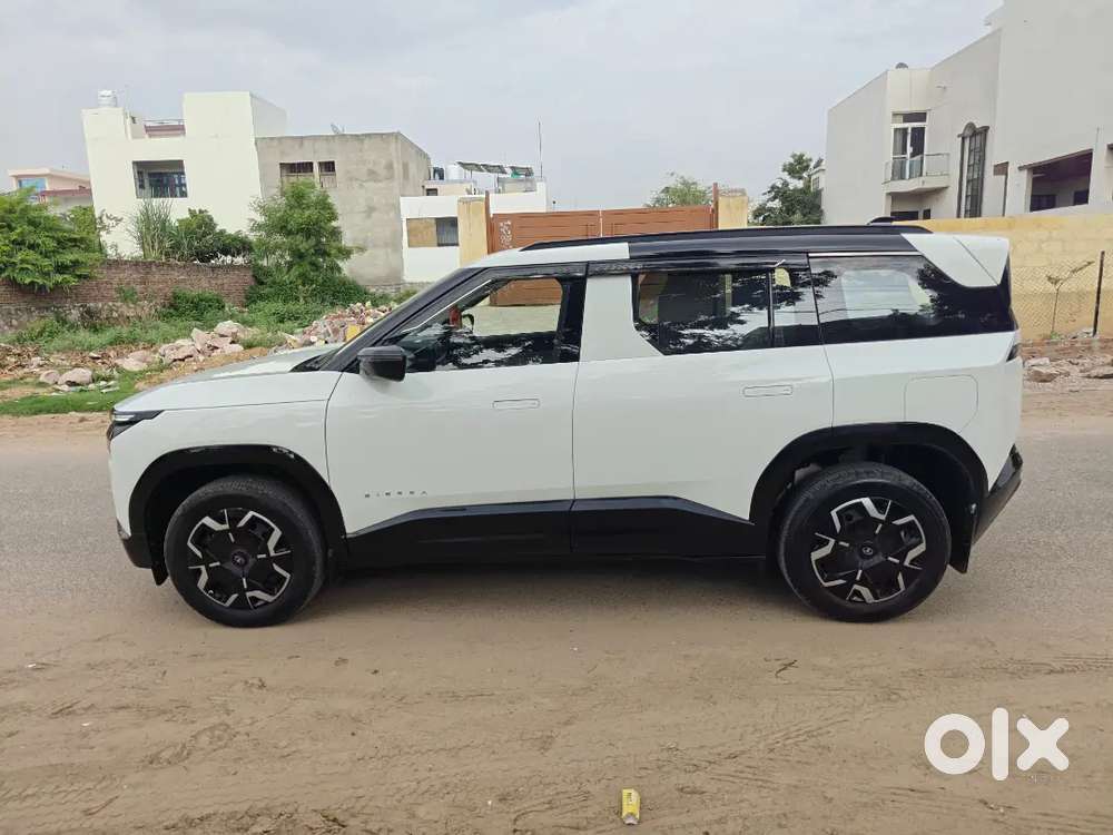 Tata Sierra Pure Petrol Manual 2026