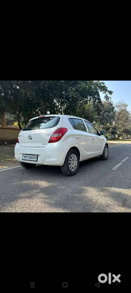 Hyundai I20 Petrol Cvt Magna Executive, 2012, Petrol