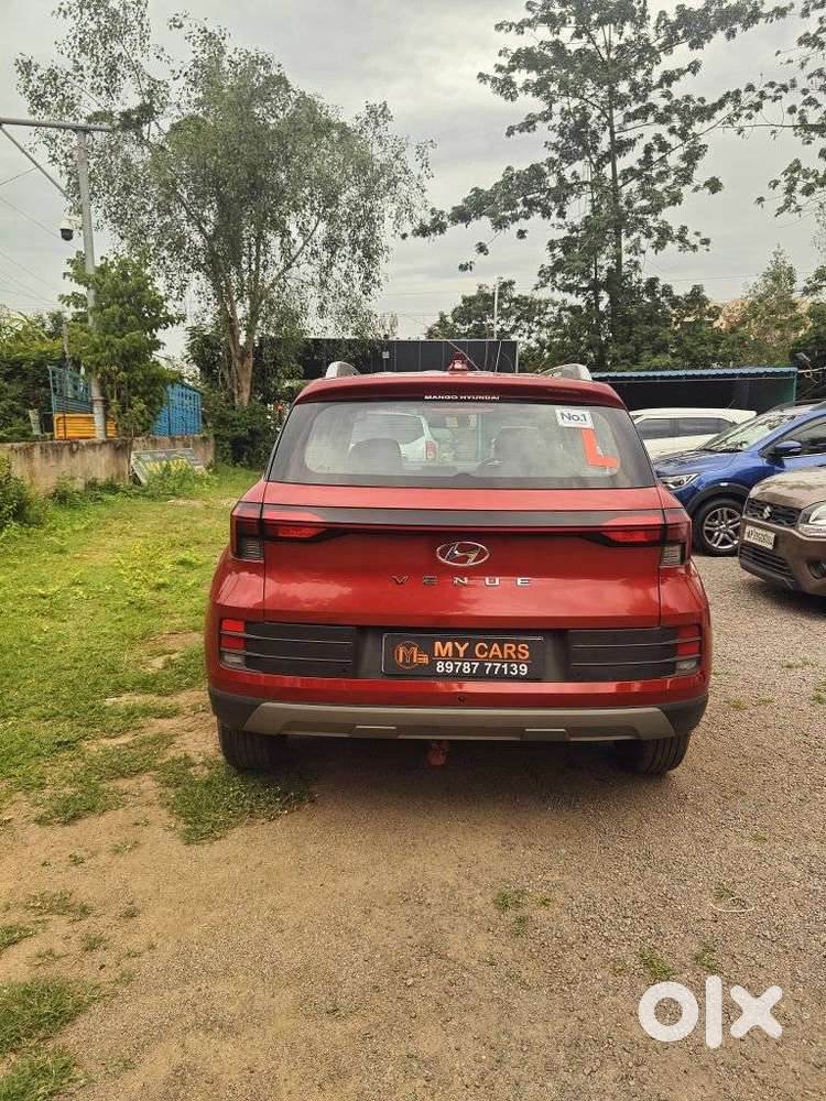Hyundai Venue S, 2022, Petrol