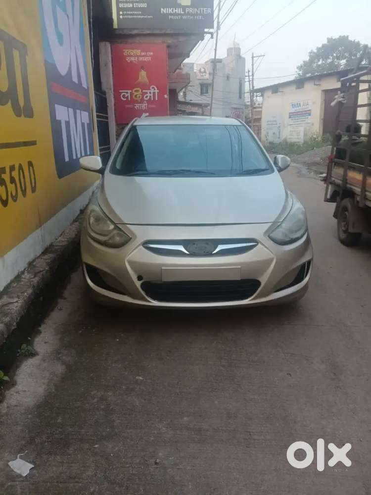 Hyundai Verna Petrol 2011
