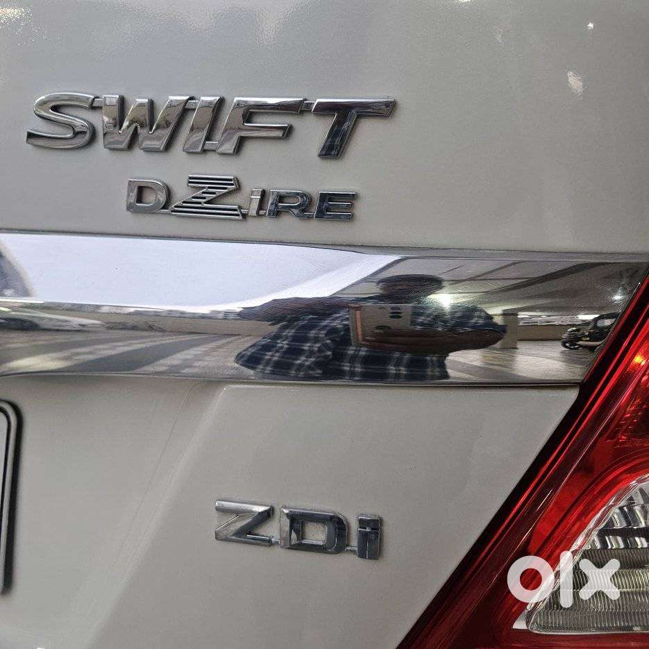Maruti Suzuki Dzire Ags Zdi Plus, 2015, Diesel