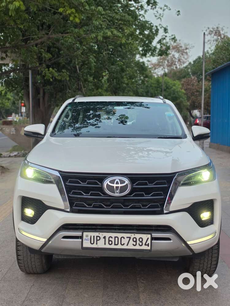 Toyota Fortuner 4x2 At 2.8 Diesel, 2022, Diesel