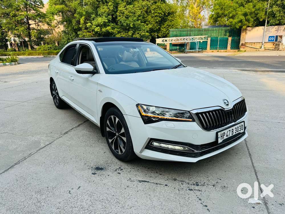 Skoda Superb 2.0 L&k Tsi At, 2022, Petrol