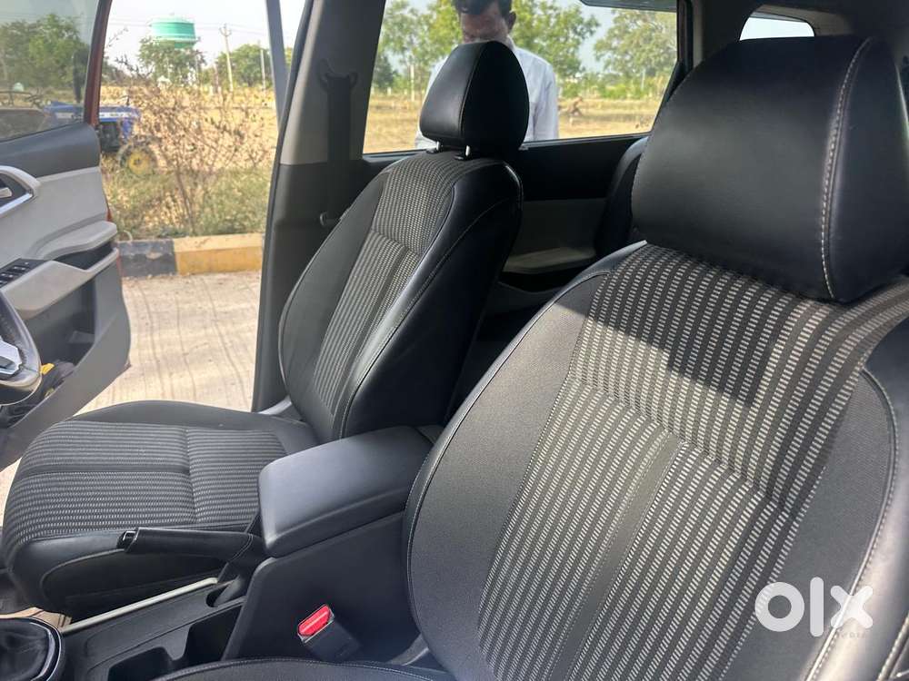 Kia Carens G1 4.6mt Luxury Plus 7, 2022, Petrol