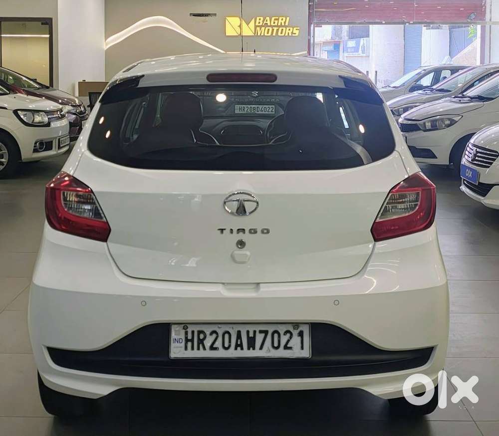 Tata Tiago 1.2 Revotron Xt (o), 2022, Petrol