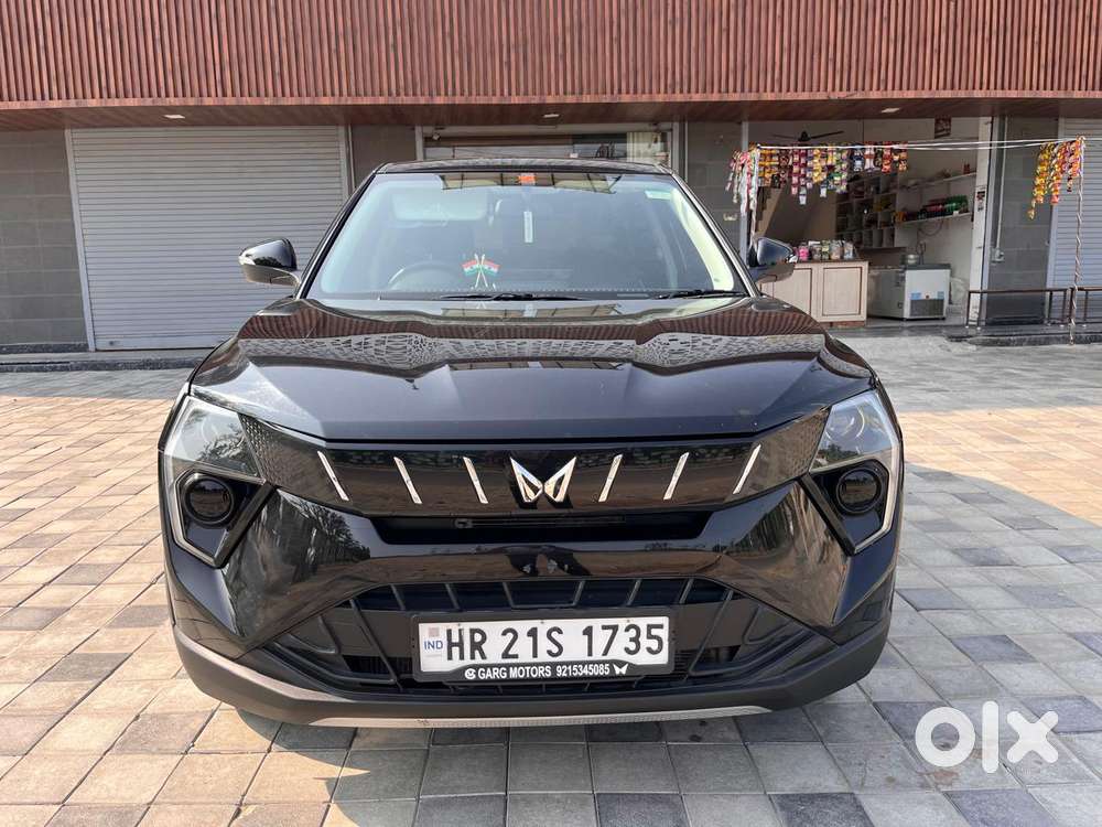 Mahindra Xuv 3xo Mx1 Pm Mt, 2025, Petrol