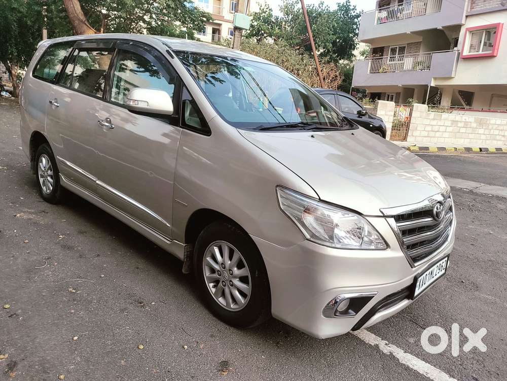 Toyota Innova 2.5 V 8 Str, 2014, Diesel