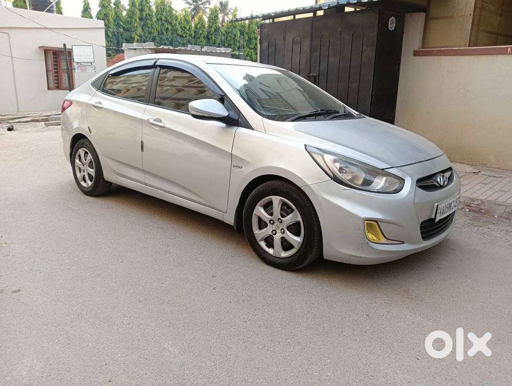 Hyundai Fluidic Verna 1.6 Vtvt S, 2011, Petrol