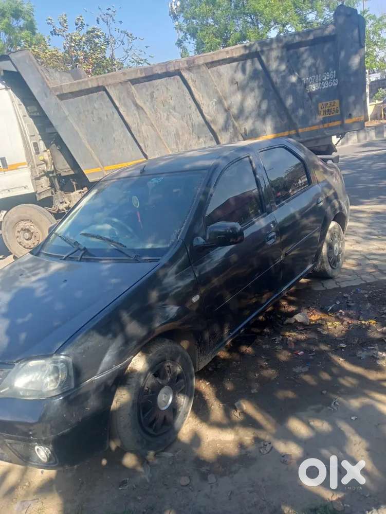Mahindra Logan Petrol Good Condition