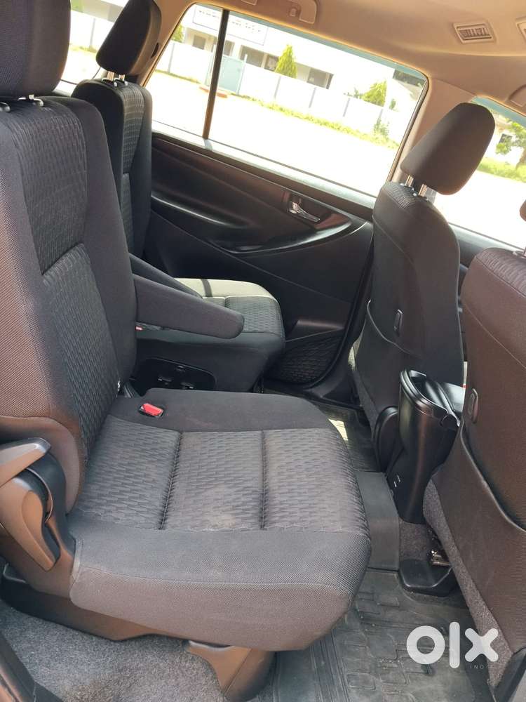 Toyota Innova Crysta 2.4 G Mt 7 Str, 2022, Diesel