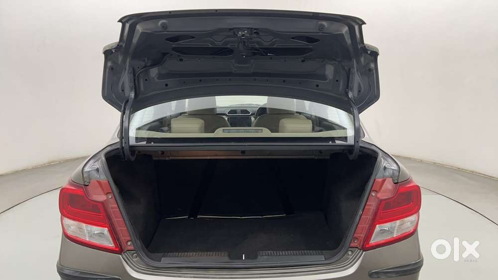 Maruti Suzuki Dzire 1.2 Zxi, 2022, Petrol