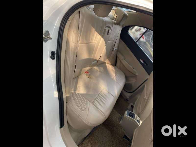 Maruti Suzuki Swift Dzire Zxi + Amt, 2022, Petrol