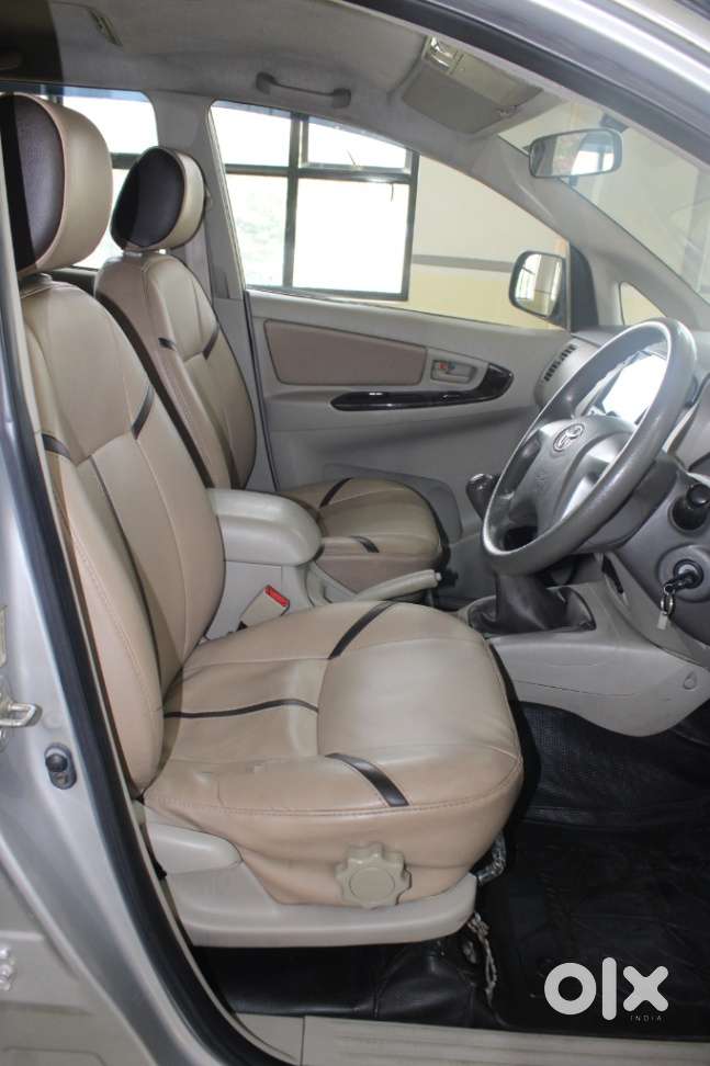 Toyota Innova 2.5 G (diesel) 8 Seater, 2013, Diesel