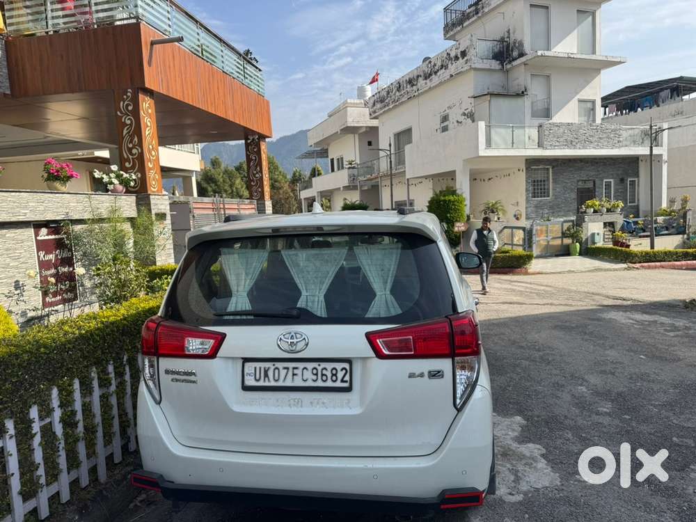 Toyota Innova Crysta 2021 Diesel Well Maintained